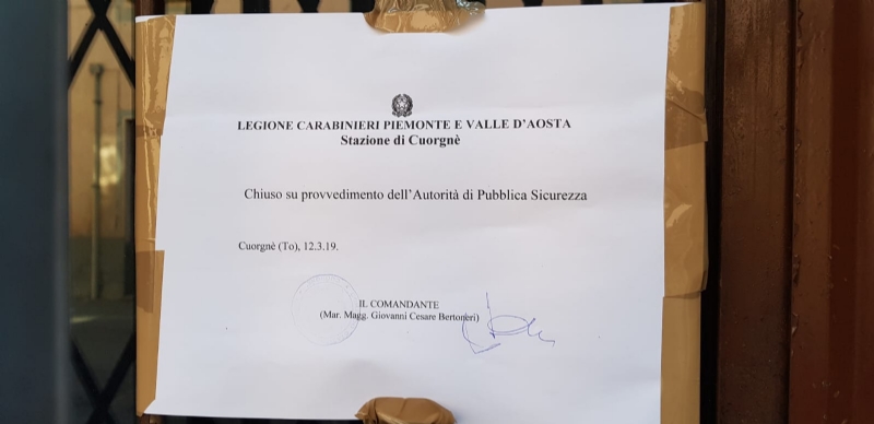 VALPERGA - I carabinieri hanno chiuso il bar «Dino» in via Martiri