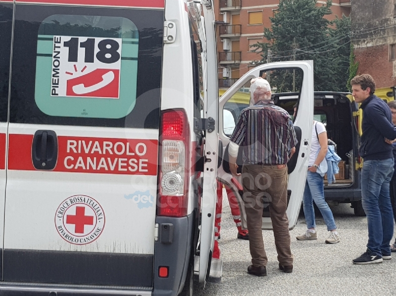 VALPERGA - Ciclista investito da un'auto vicino alla ferrovia: identificata l'autista - FOTO e VIDEO