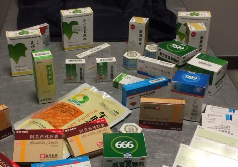 CASELLE - Medicine illegali nel bagaglio: un uomo denunciato - FOTO